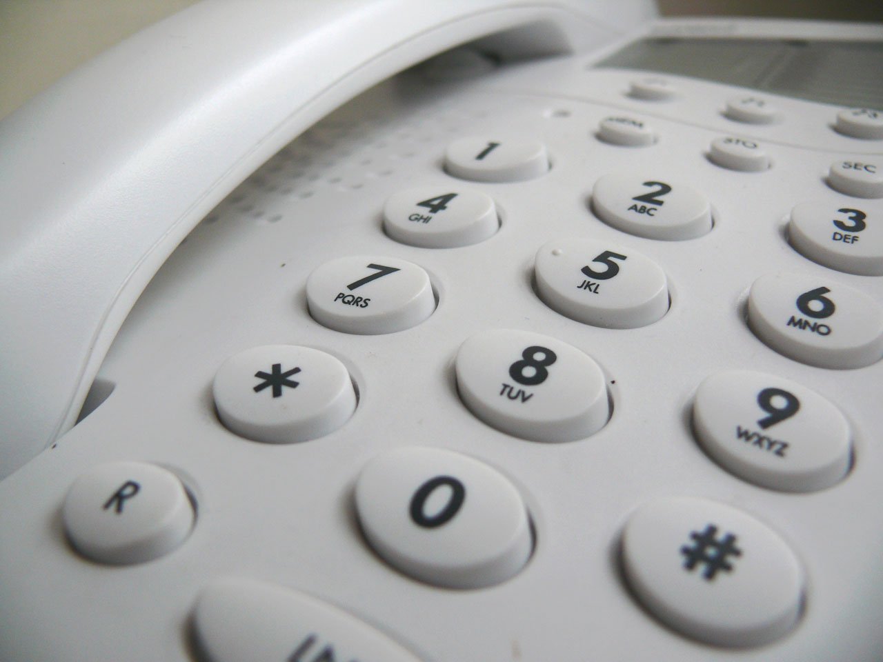 固定電話の権利は譲渡、継承、改称が可能。中古権利の売買も